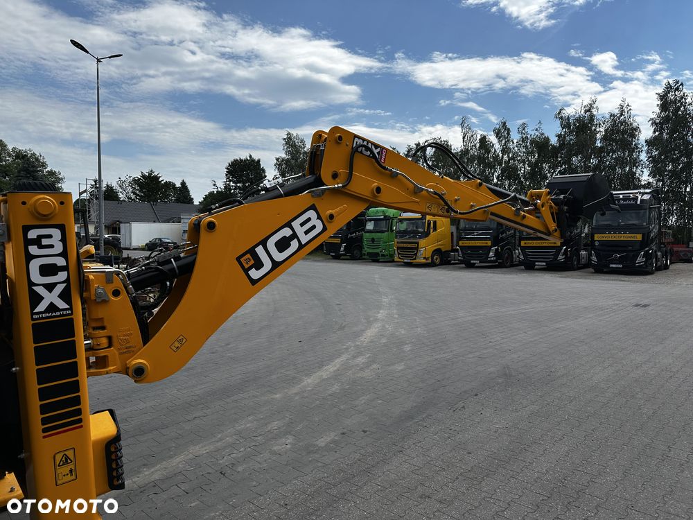 JCB 3CX PRO - 14