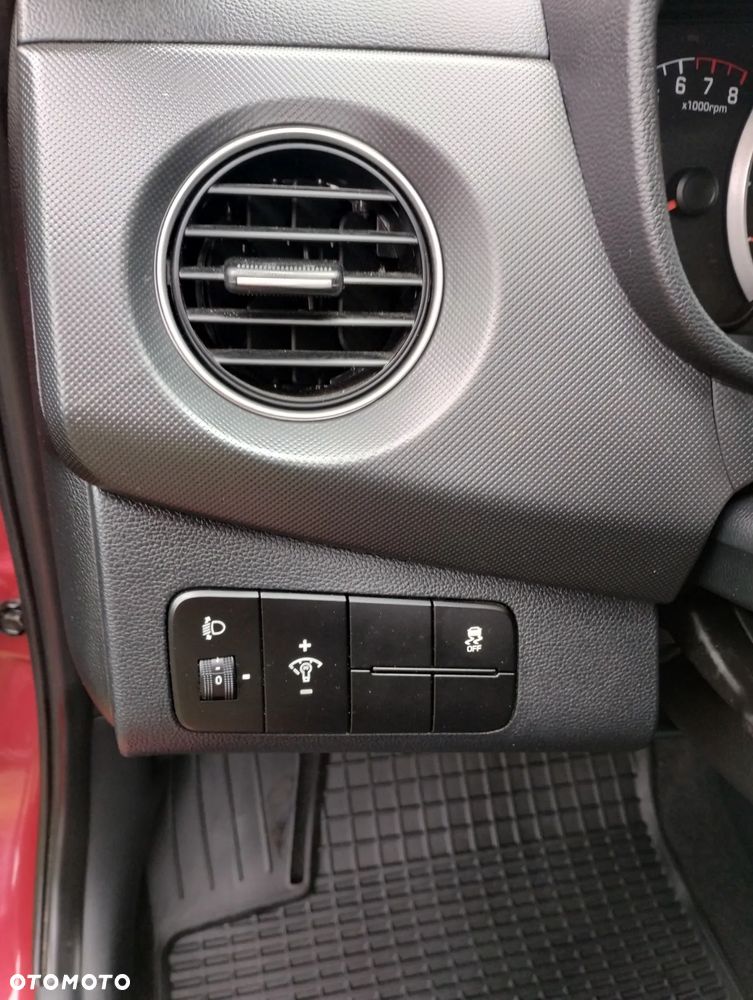 Hyundai i10 1.0 - 14