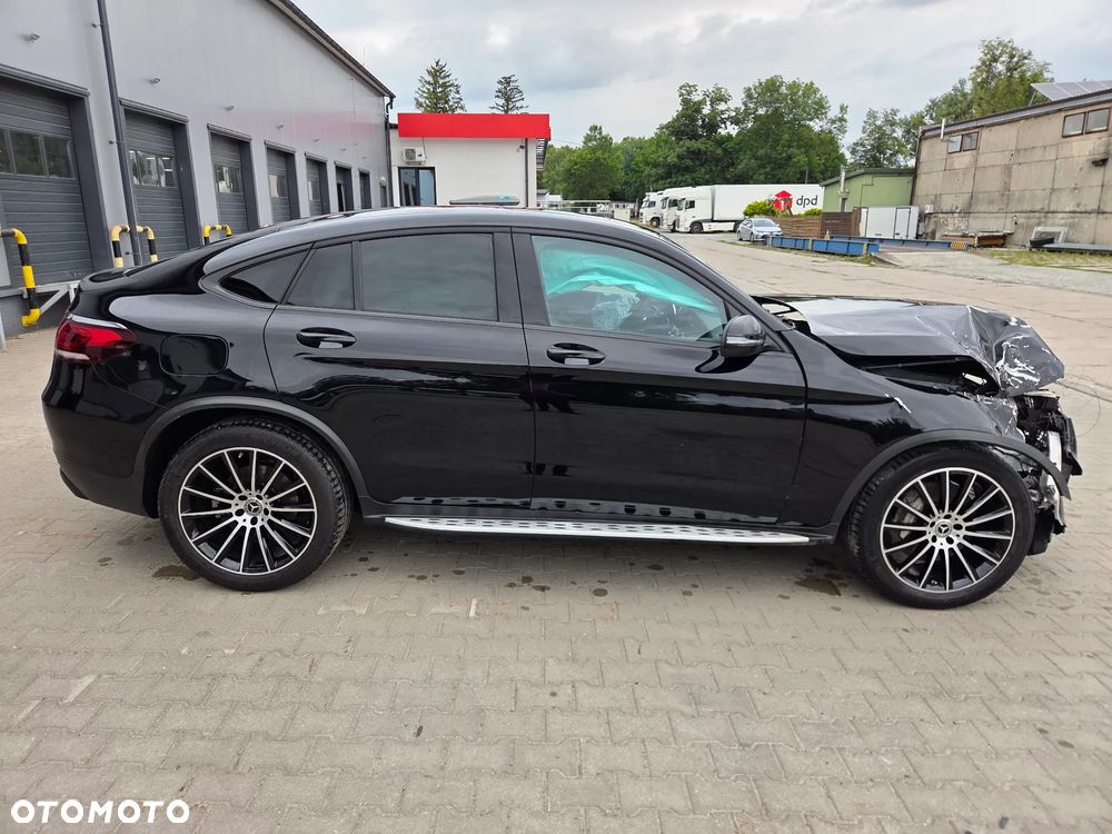 Mercedes-Benz GLC 220 d 4Matic 9G-TRONIC AMG Line - 6