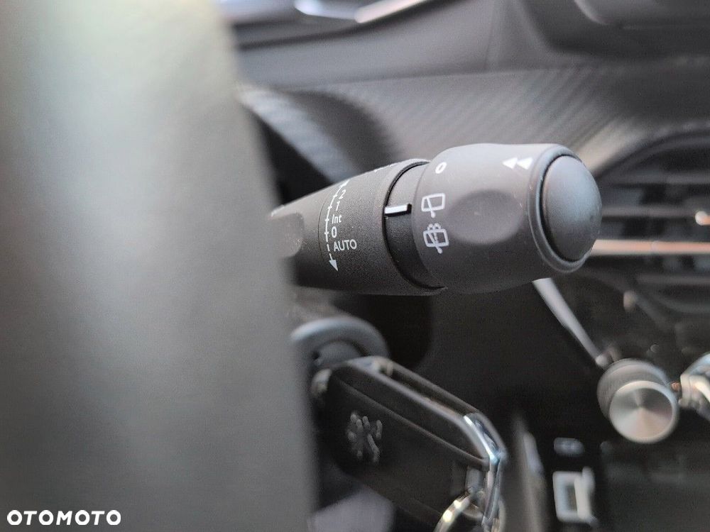 Peugeot 208 1.2 PureTech Allure Pack S&S EAT8 - 18