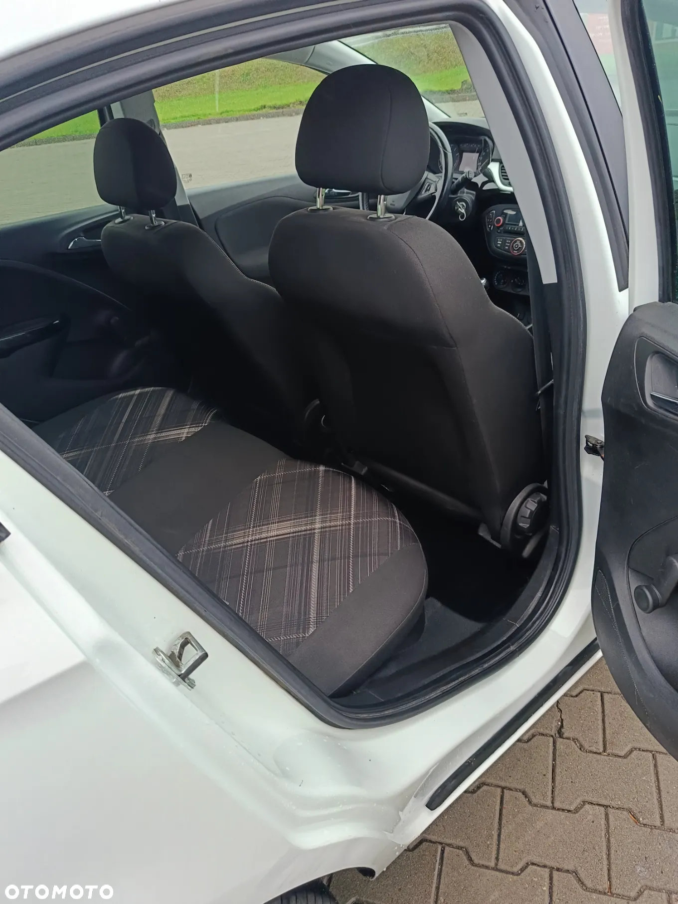 Opel Corsa 1.4 Color Edition S&S - 11