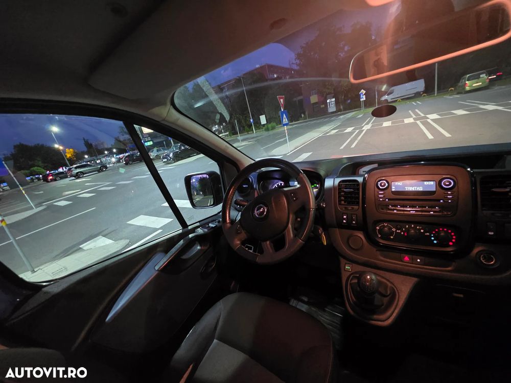 Opel Vivaro - 7