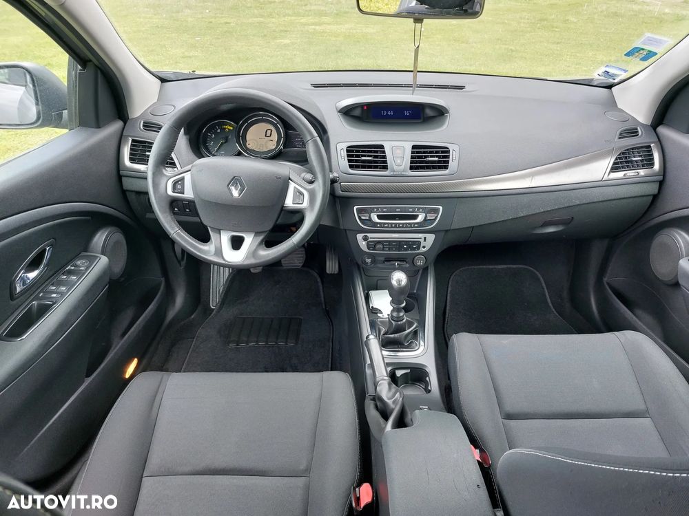 Renault Megane dCi 110 FAP LIMITED - 9
