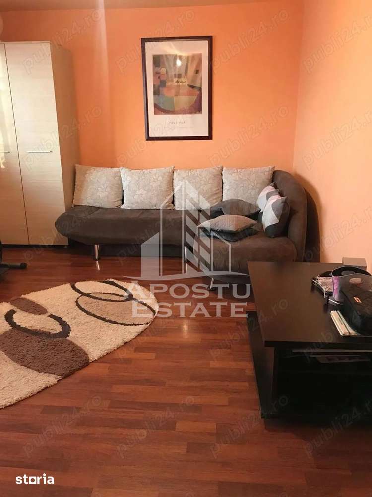 Apartament cu 3 camere, centrala proprie, zona Cetatii — fotografia 2