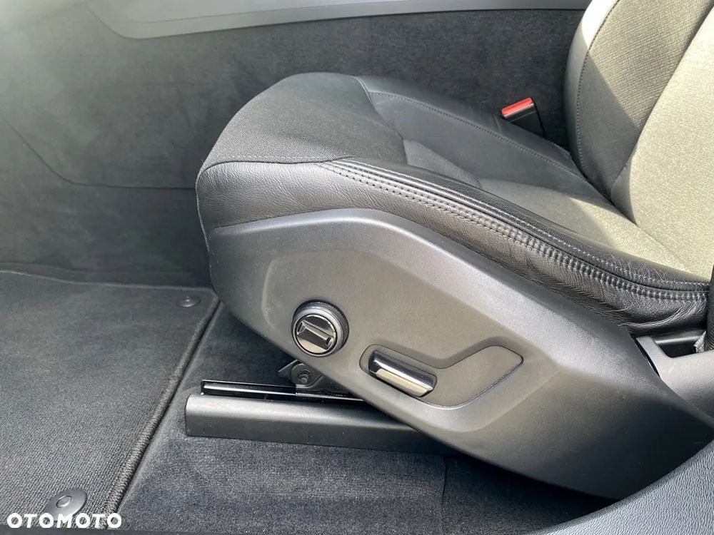 Volvo XC 60 D4 SCR Momentum - 27