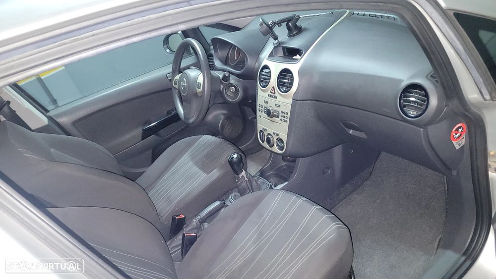Opel Corsa 1.2 Enjoy - 10