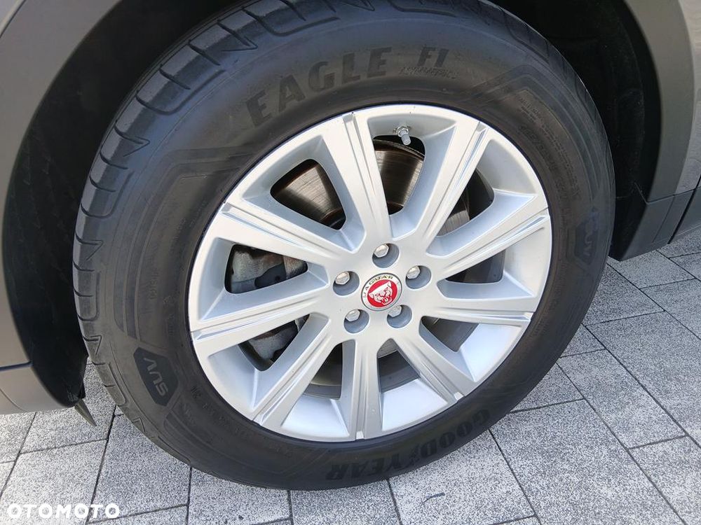 Jaguar E-Pace 2.0 i4P AWD SE - 26