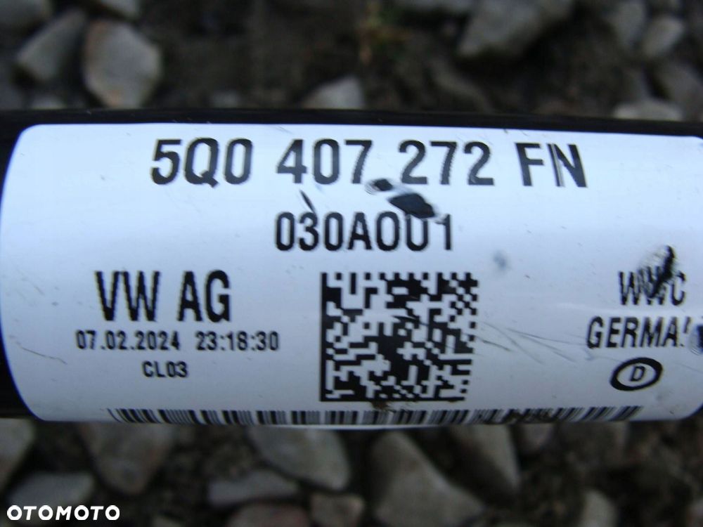 półoś prawa vw golf viii 8 gti 5q0407272fn 2024r - 4
