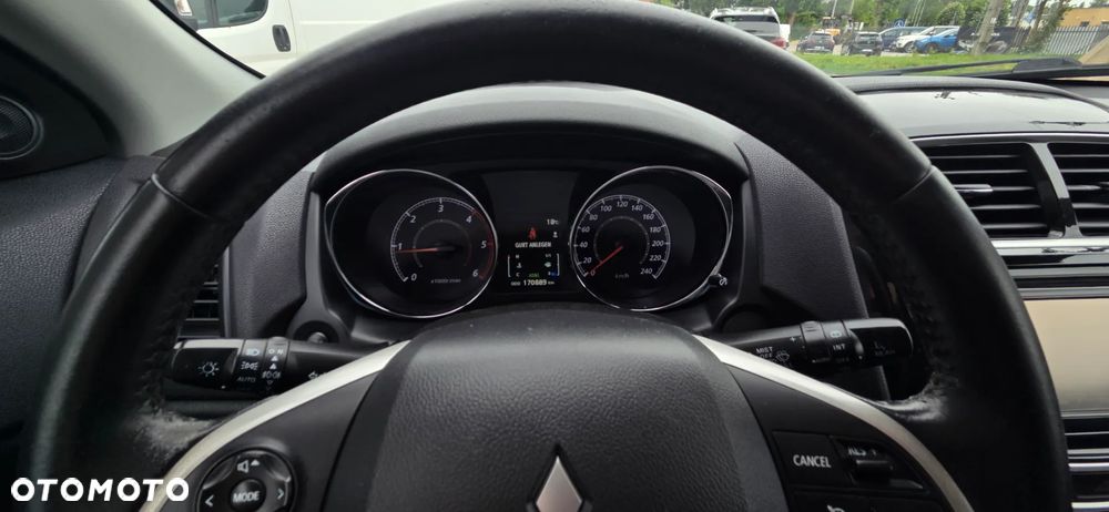 Mitsubishi ASX 1.8 DID Invite 4WD AS&G - 24