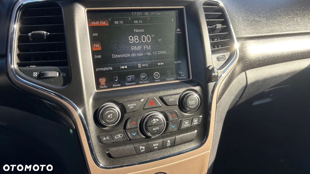 Jeep Grand Cherokee 3.0 CRD Laredo - 29