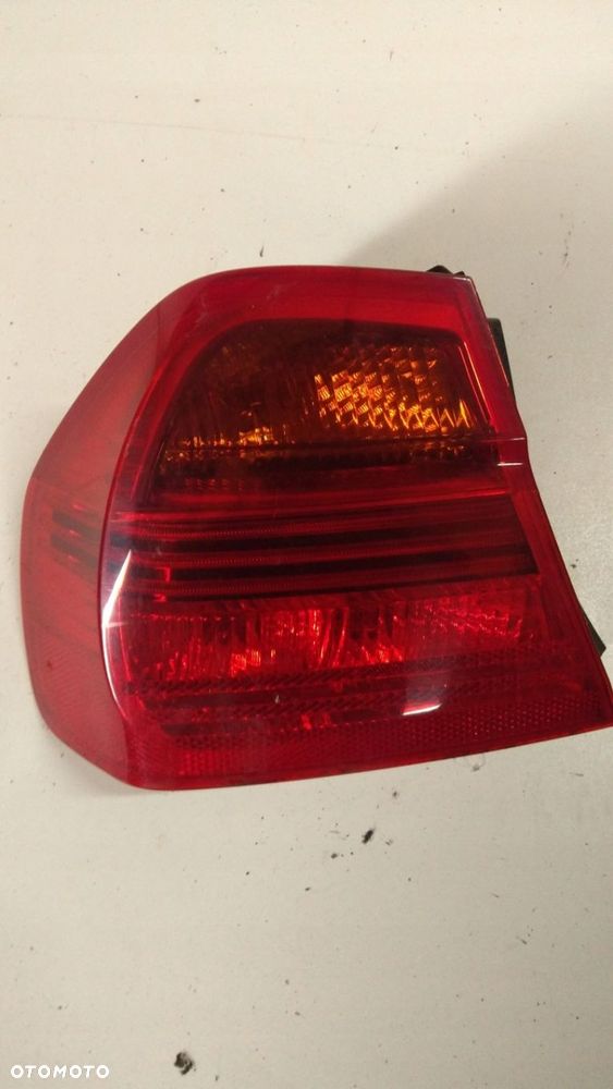 LAMPA LEWA TYLNA TYŁ BMW 3 E90 SEDAN 05-12 - 1