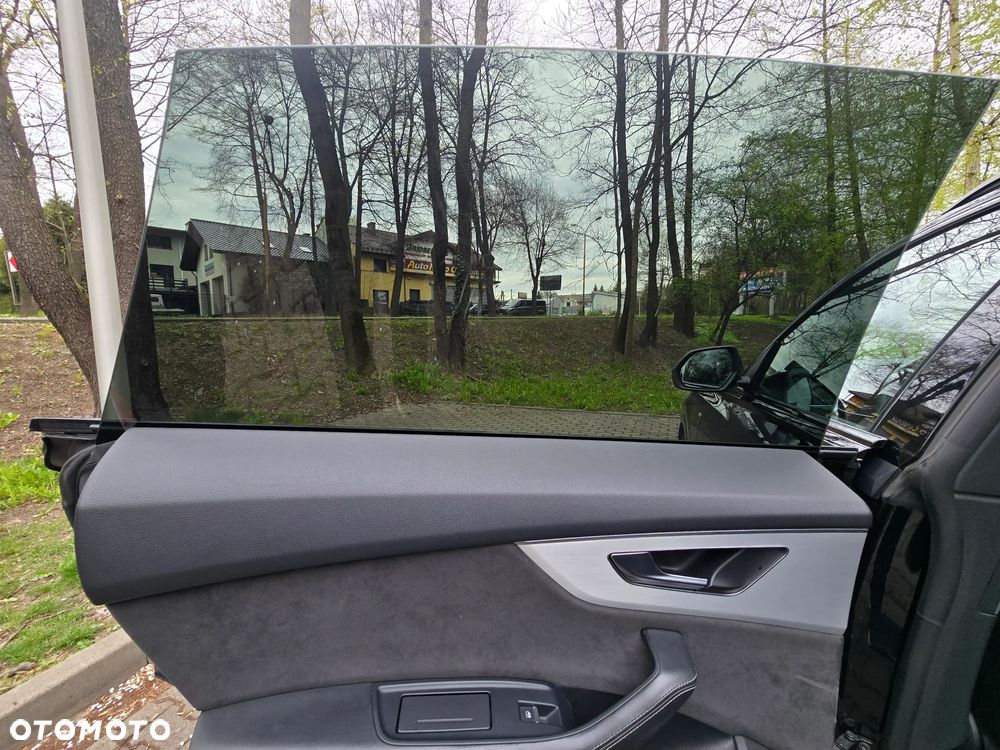 Audi Q8 - 16