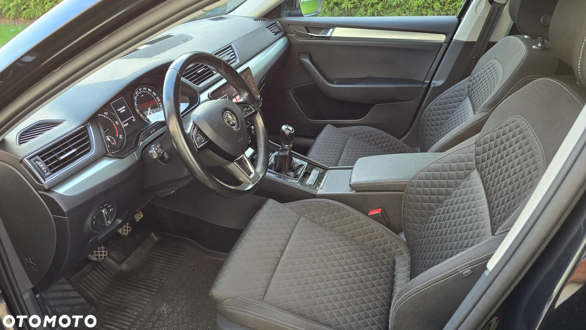 Skoda Superb 2.0 TDI Style - 15
