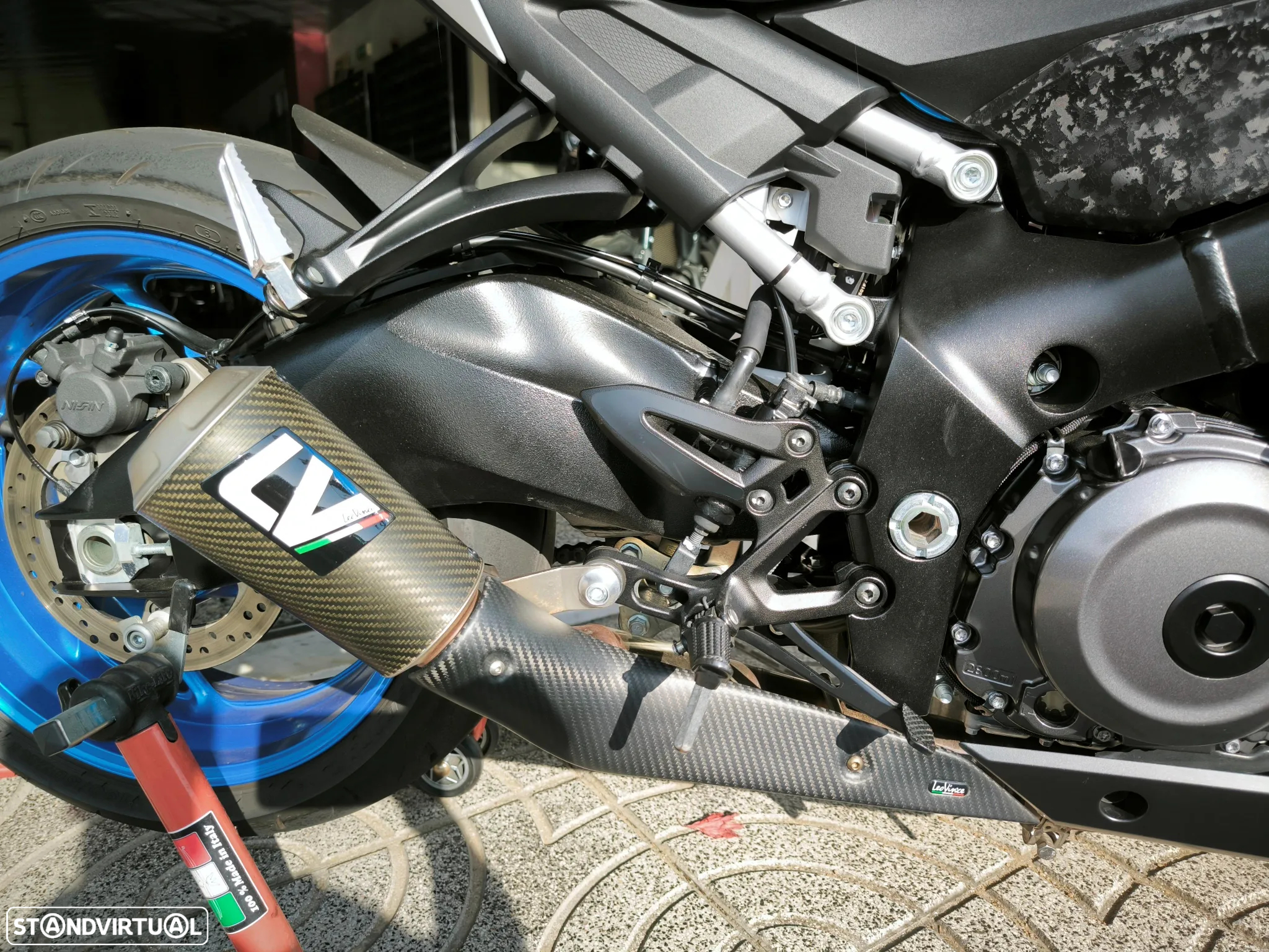 Suzuki GSX S 1000 Leo Vince - 15