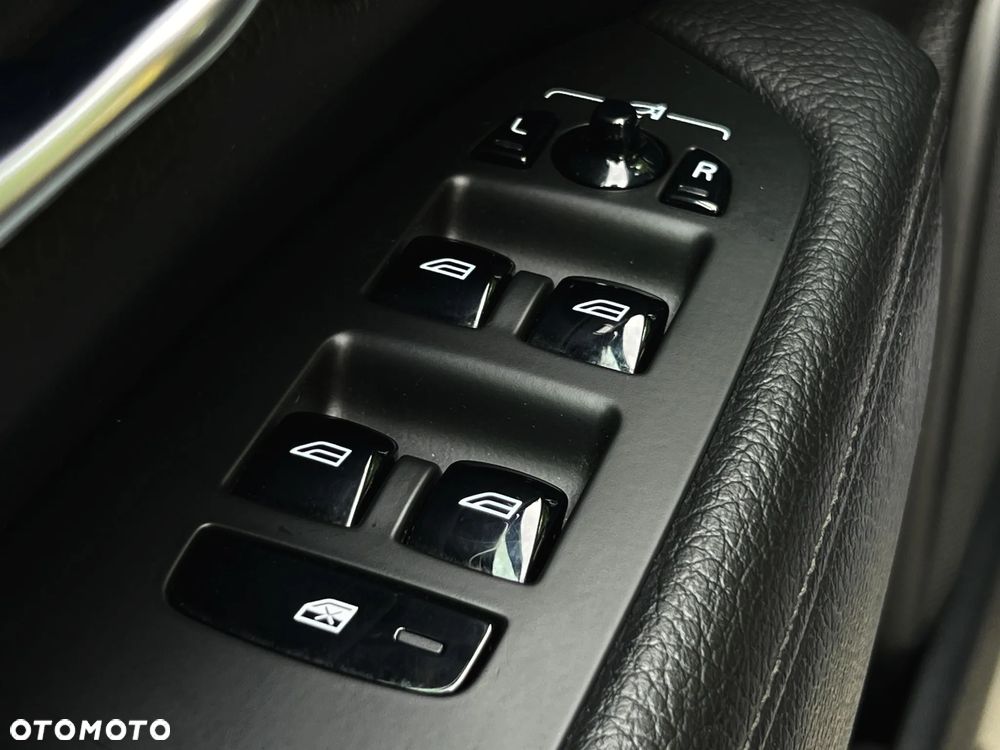 Volvo V90 D4 Geartronic - 34