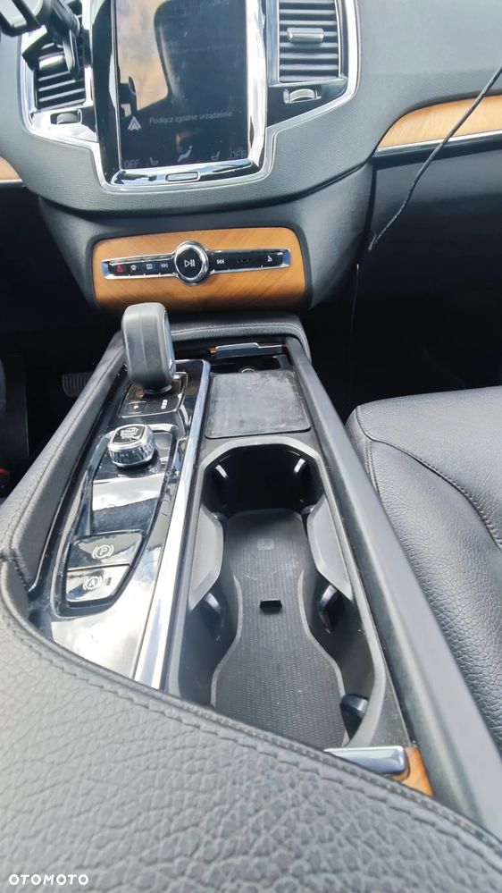 Volvo XC 90 T8 AWD Twin Engine Geartronic Inscription - 4