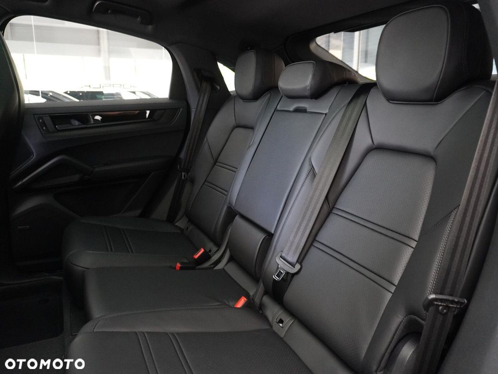 Porsche Cayenne E-Hybrid PHEV Black Edition - 34