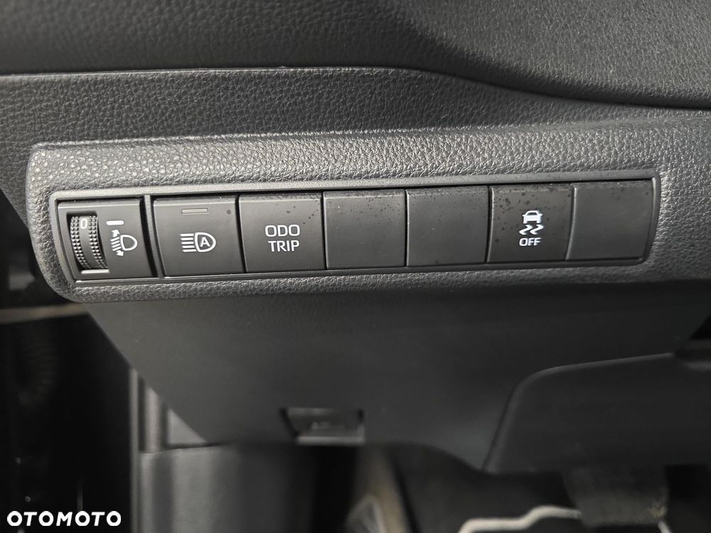 Toyota Corolla 1.8 Hybrid Comfort - 21