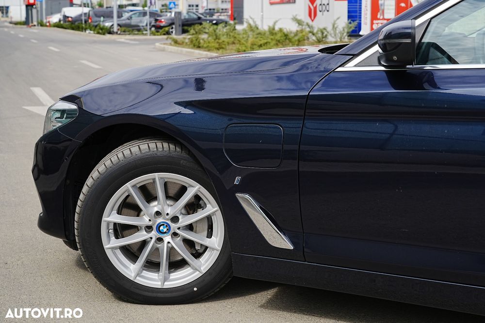 BMW Seria 5 530e xDrive AT PHEV - 12