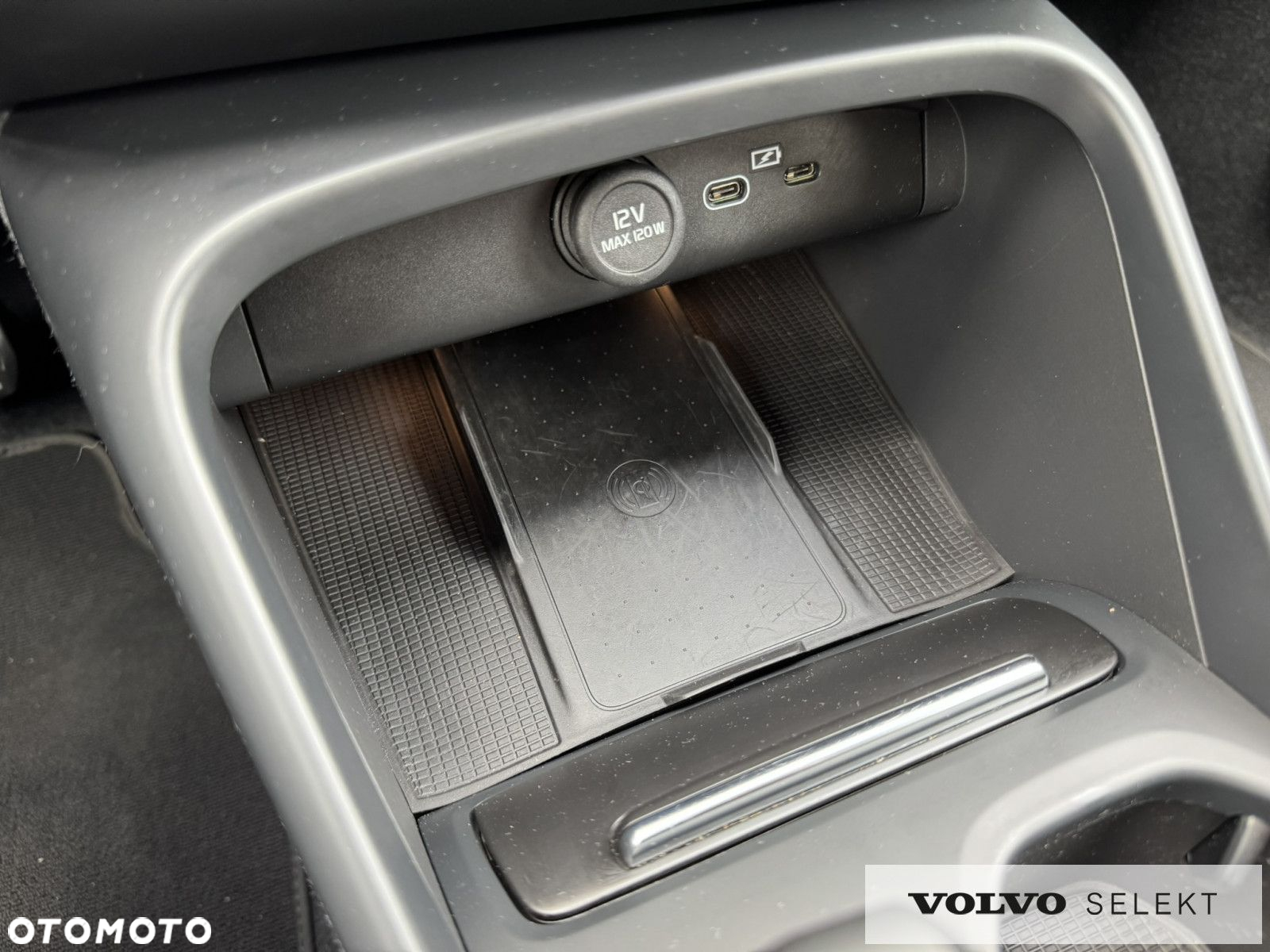 Volvo XC 40 B3 Core - 23