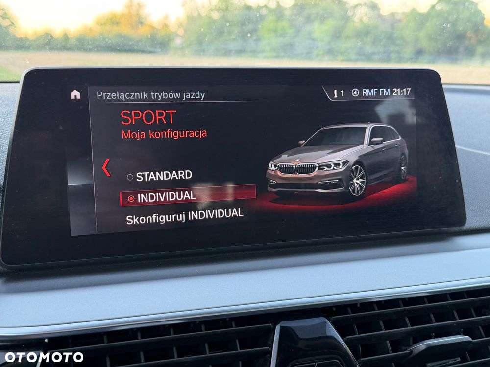 BMW Seria 5 520d xDrive Luxury Line sport - 35