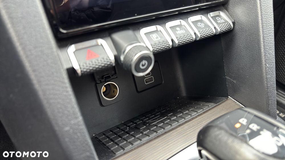 Volkswagen Amarok 3.0 V6 TDi 4MOTION Style - 28