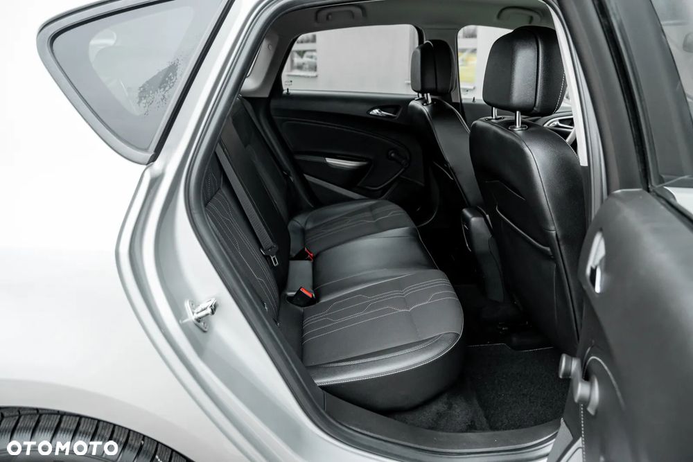 Opel Astra 1.4 Turbo Automatik - 7