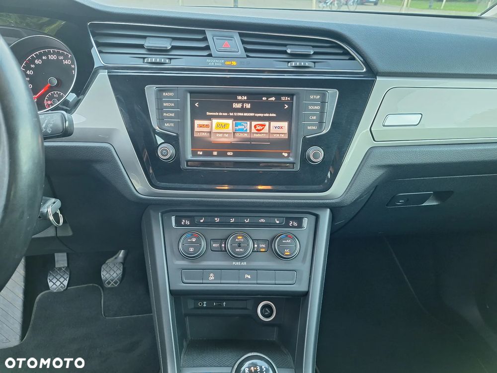 Volkswagen Touran 1.2 TSI (BlueMotion Technology) SOUND - 17