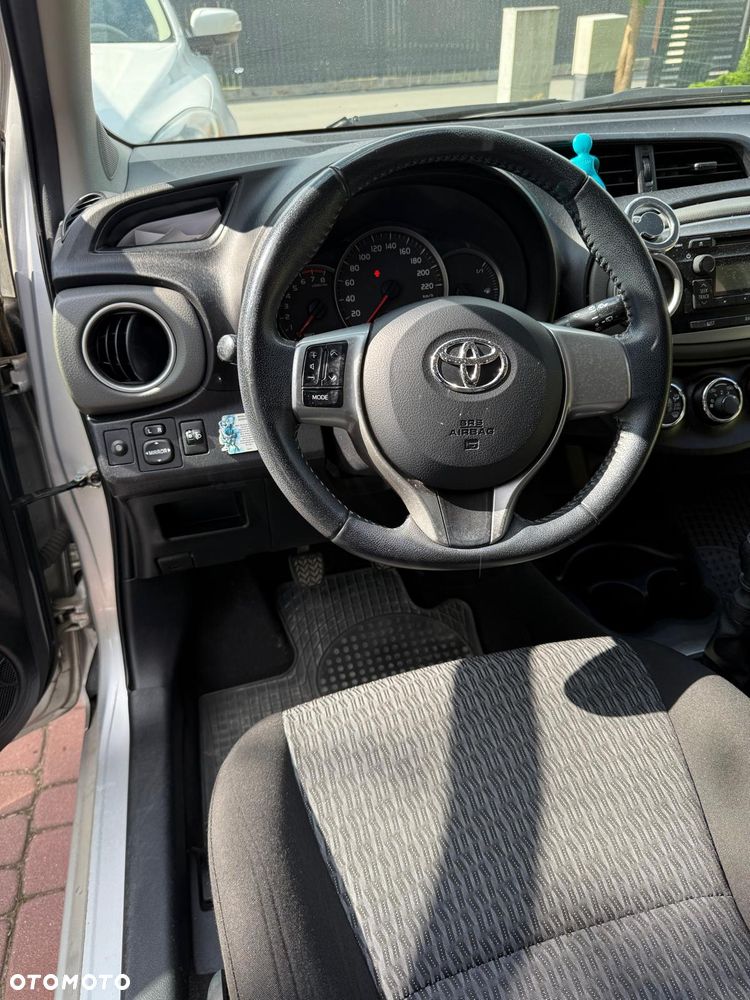 Toyota Yaris 1.33 Active - 8