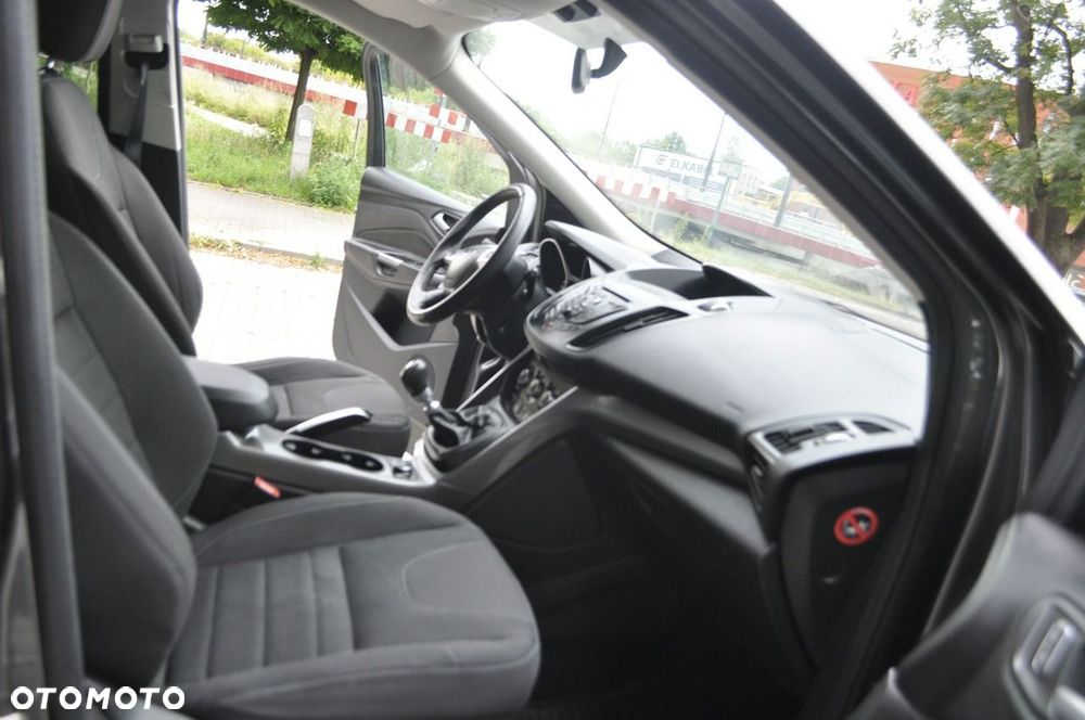 Ford Kuga - 11