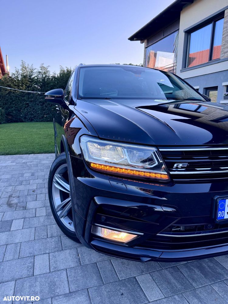 Volkswagen Tiguan - 1