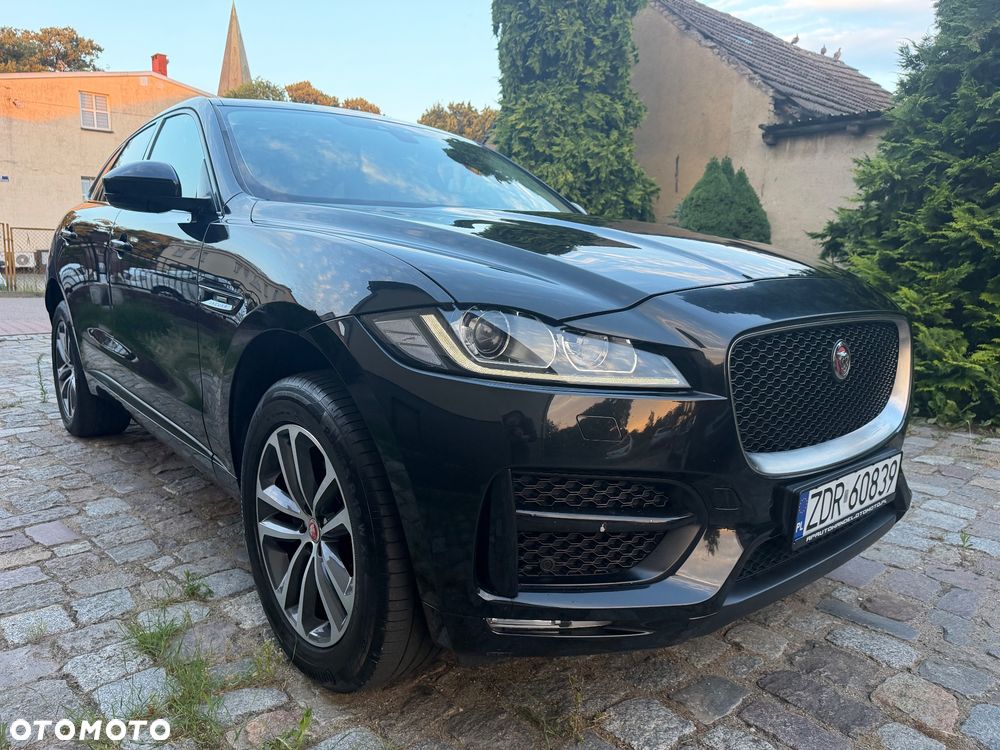 Jaguar F-Pace 20d AWD R-Sport - 9