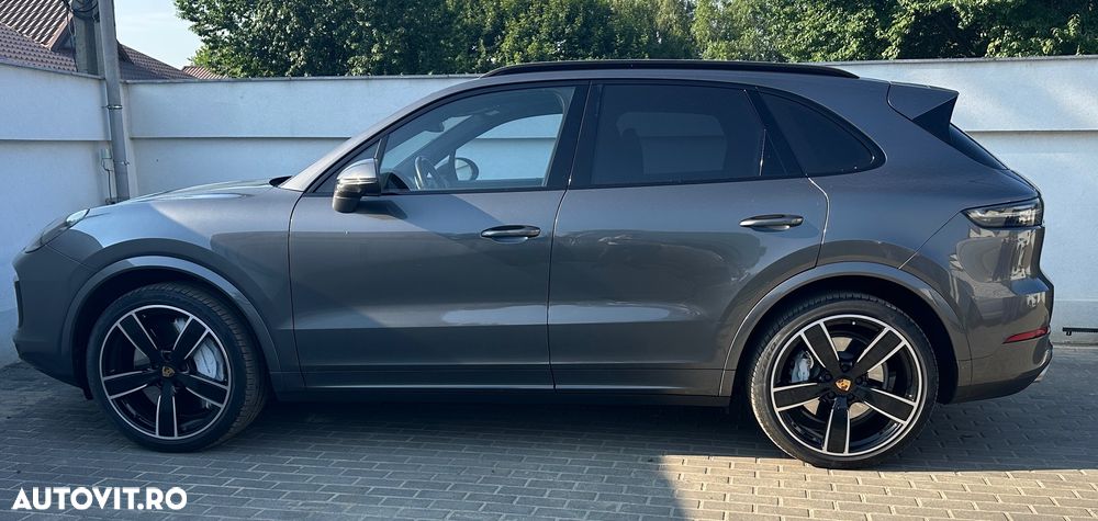 Porsche Cayenne Turbo - 5