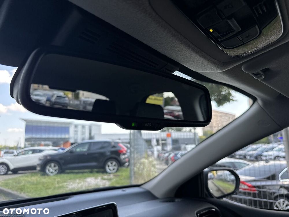 Toyota Yaris Hybrid 1.5 Style - 21