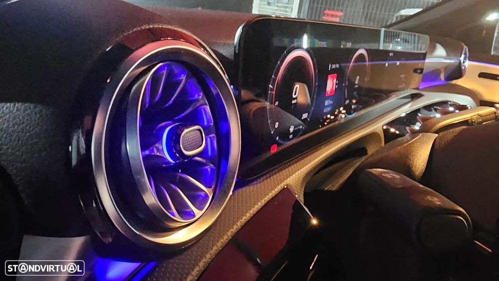 Mercedes-Benz A 250 e 8G-DCT Edition AMG Line - 11