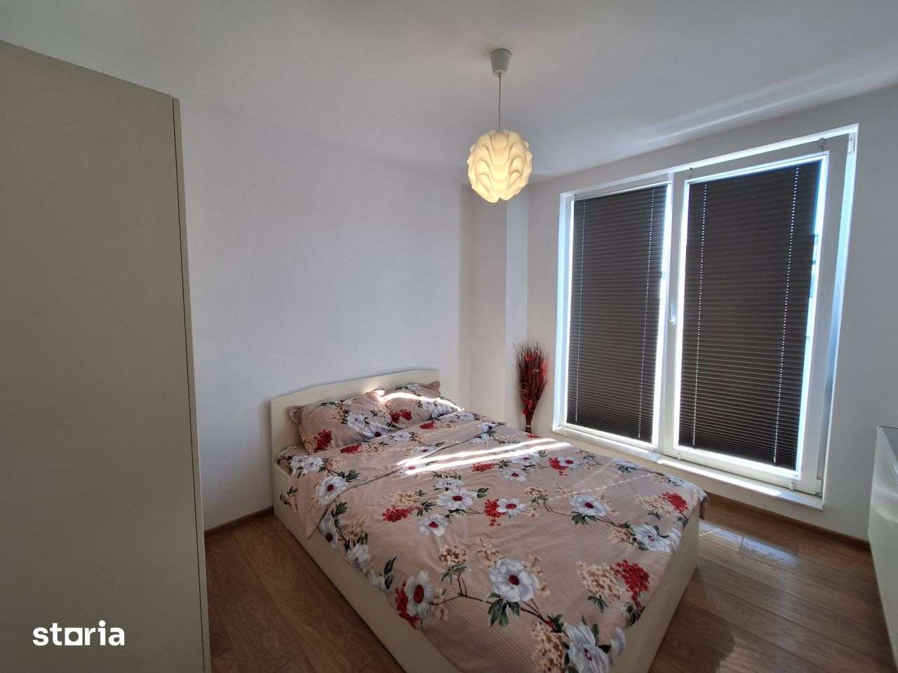 Apartament cu 3 camere, 60 mp, balcon de 20 mp, zona BMW — fotografia 3