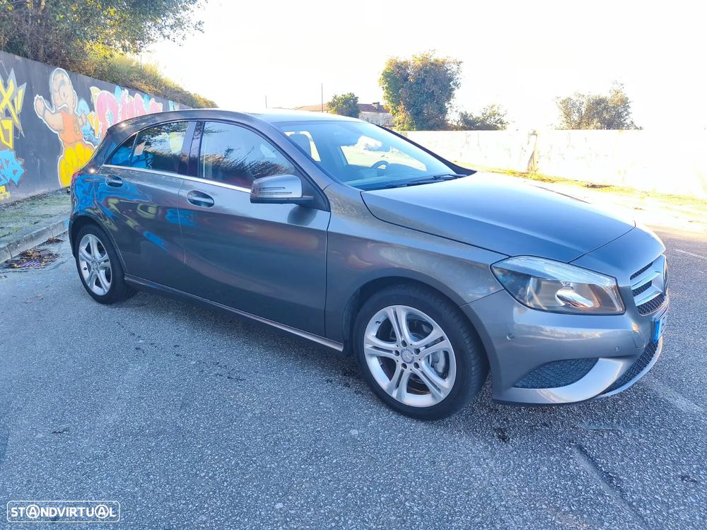 Mercedes-Benz A 180 CDI (BlueEFFICIENCY) Urban - 4