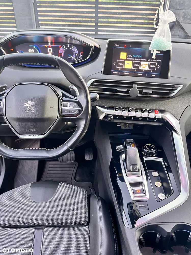 Peugeot 3008 1.2 PureTech GPF Allure S&S EAT8 - 5