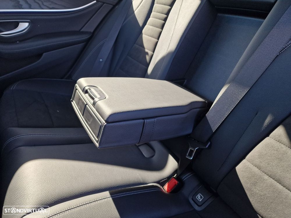 Mercedes-Benz E 300 de AMG Line - 18