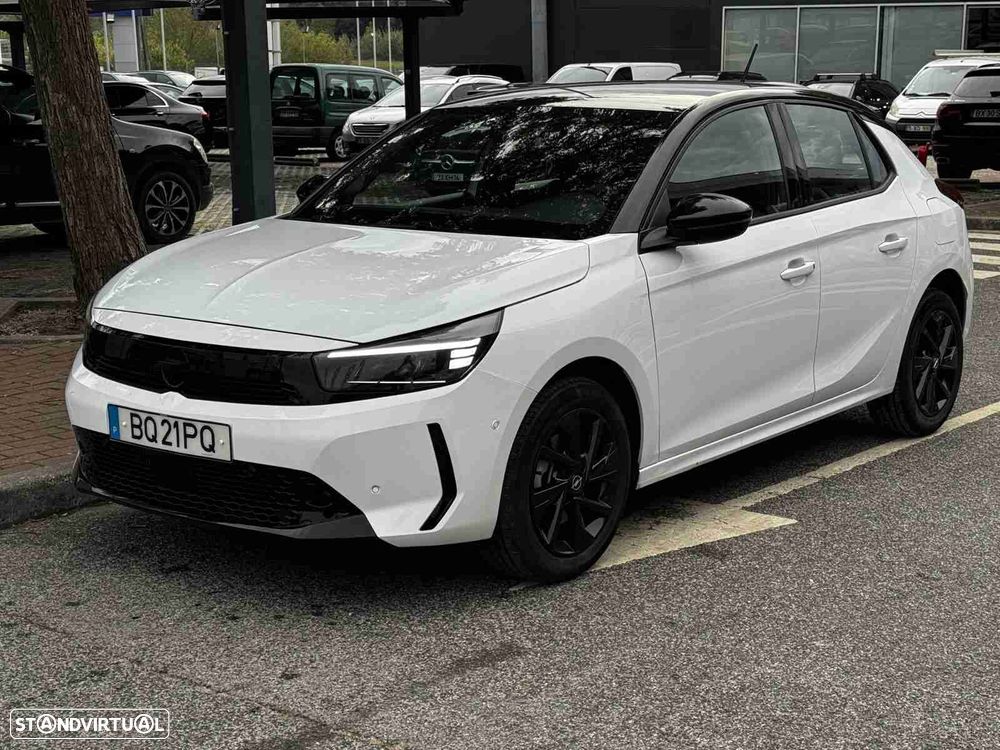 Opel Corsa 1.2 T GS - 1