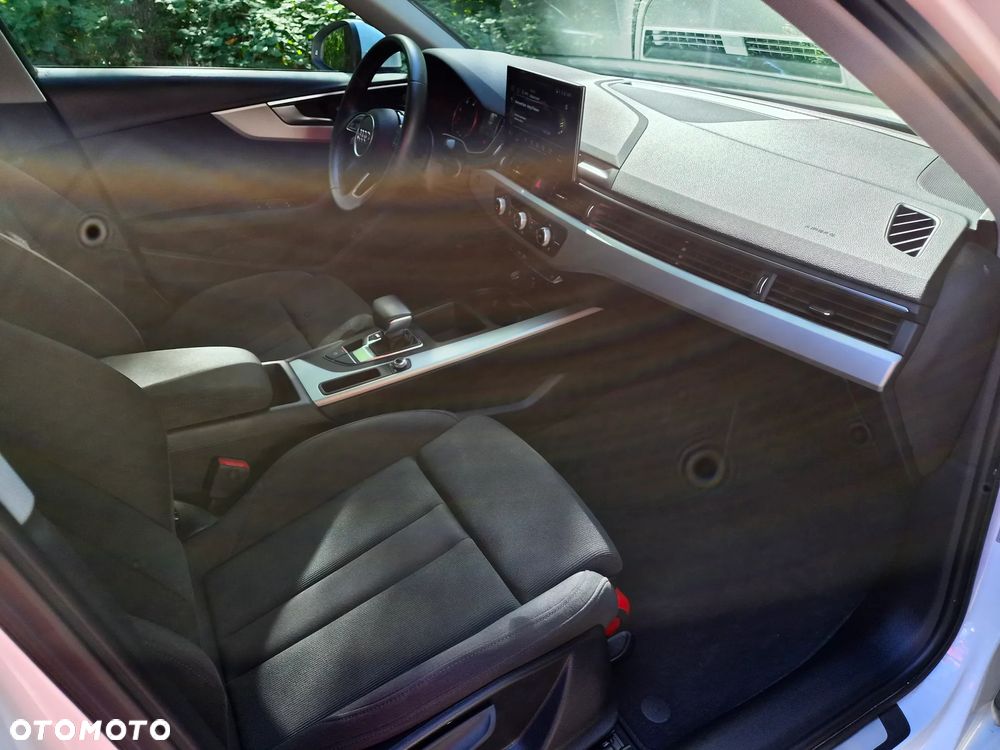 Audi A4 Limousine 35 TDI mHEV Advanced S tronic - 40