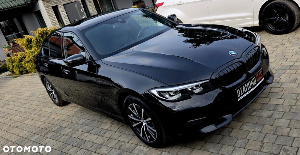 BMW Seria 3 320d xDrive Sport Line Shadow sport - 9