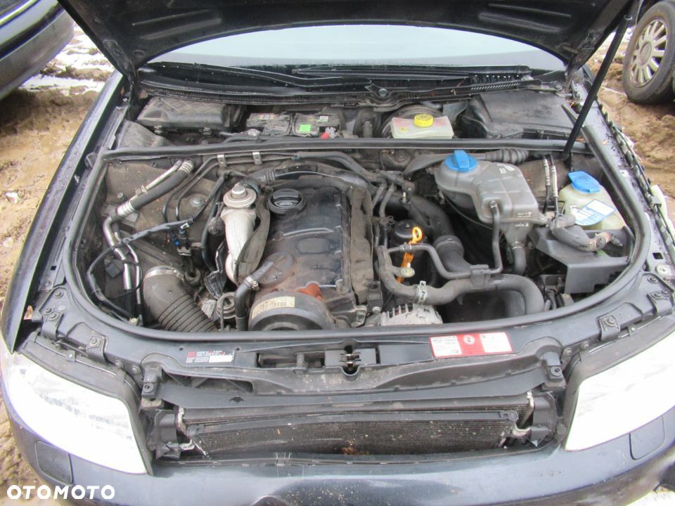 SILNIK AUDI A4 B6  AWX - 2