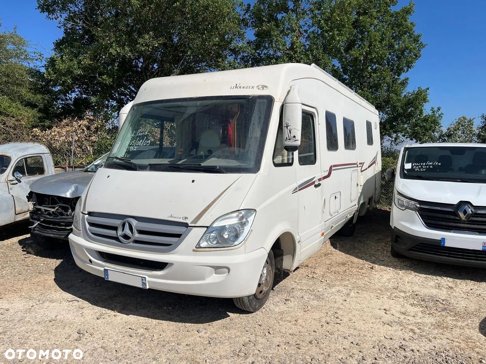 Mercedes-Benz Sprinter - 2