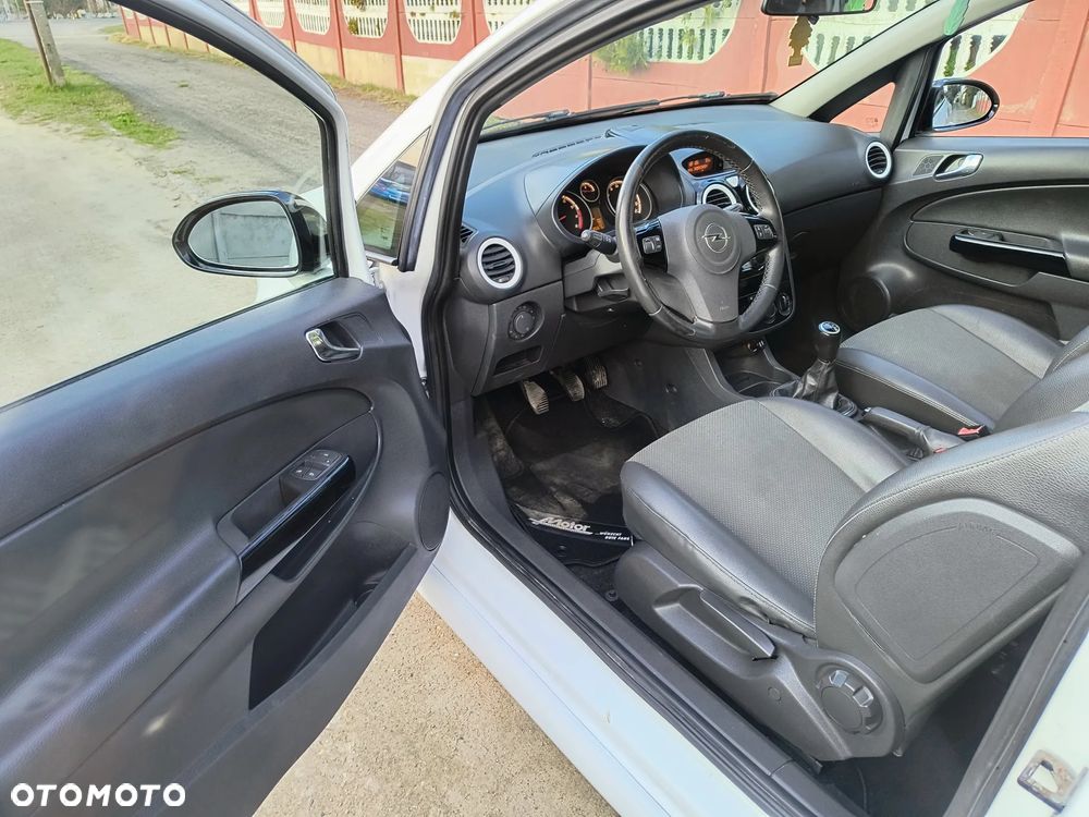 Opel Corsa 1.2 16V Limited Edition - 10