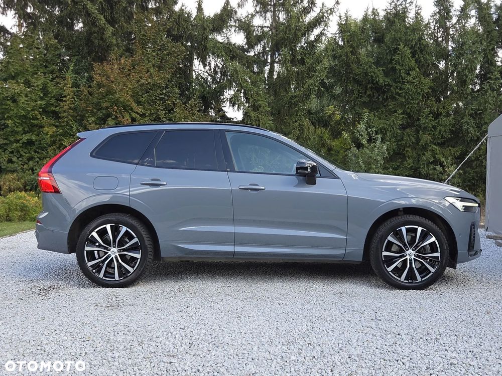 Volvo XC 60 B4 D AWD Ultimate Dark - 6