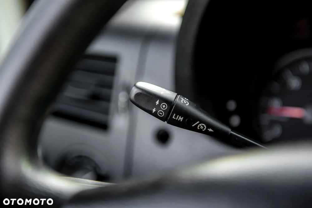 Volkswagen Crafter 30 TDI - 34