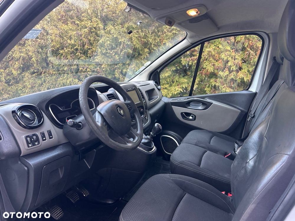 Renault Trafic - 13