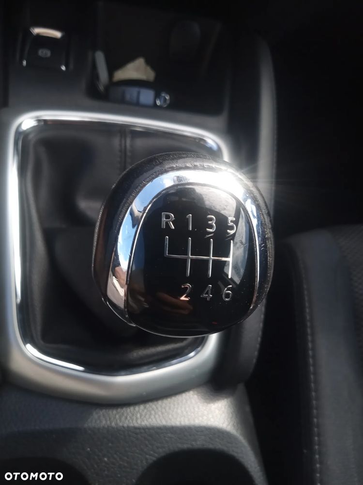 Nissan Qashqai 1.2 DIG-T N-Vision - 22