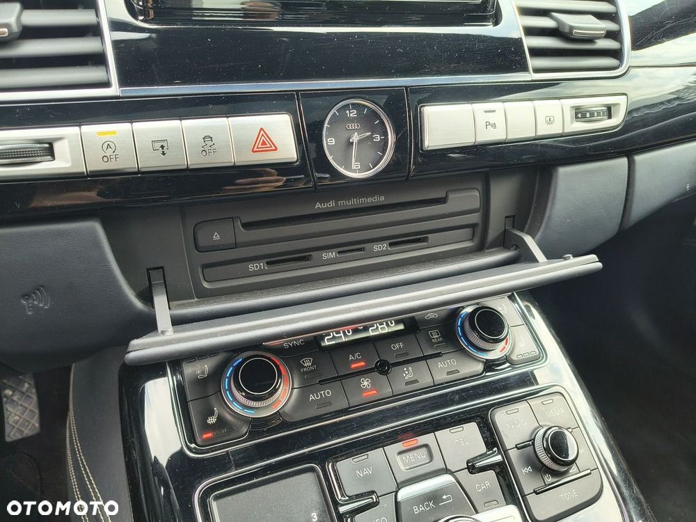 Audi A8 - 12